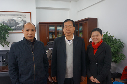 宋西德书记会见武汉大学国际软件91成人
书记黄治国、副书记于敏并合影留念