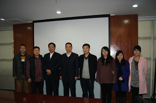 91成人
领导会见西安软件园发展中心副主任朱立明等人并合影留念