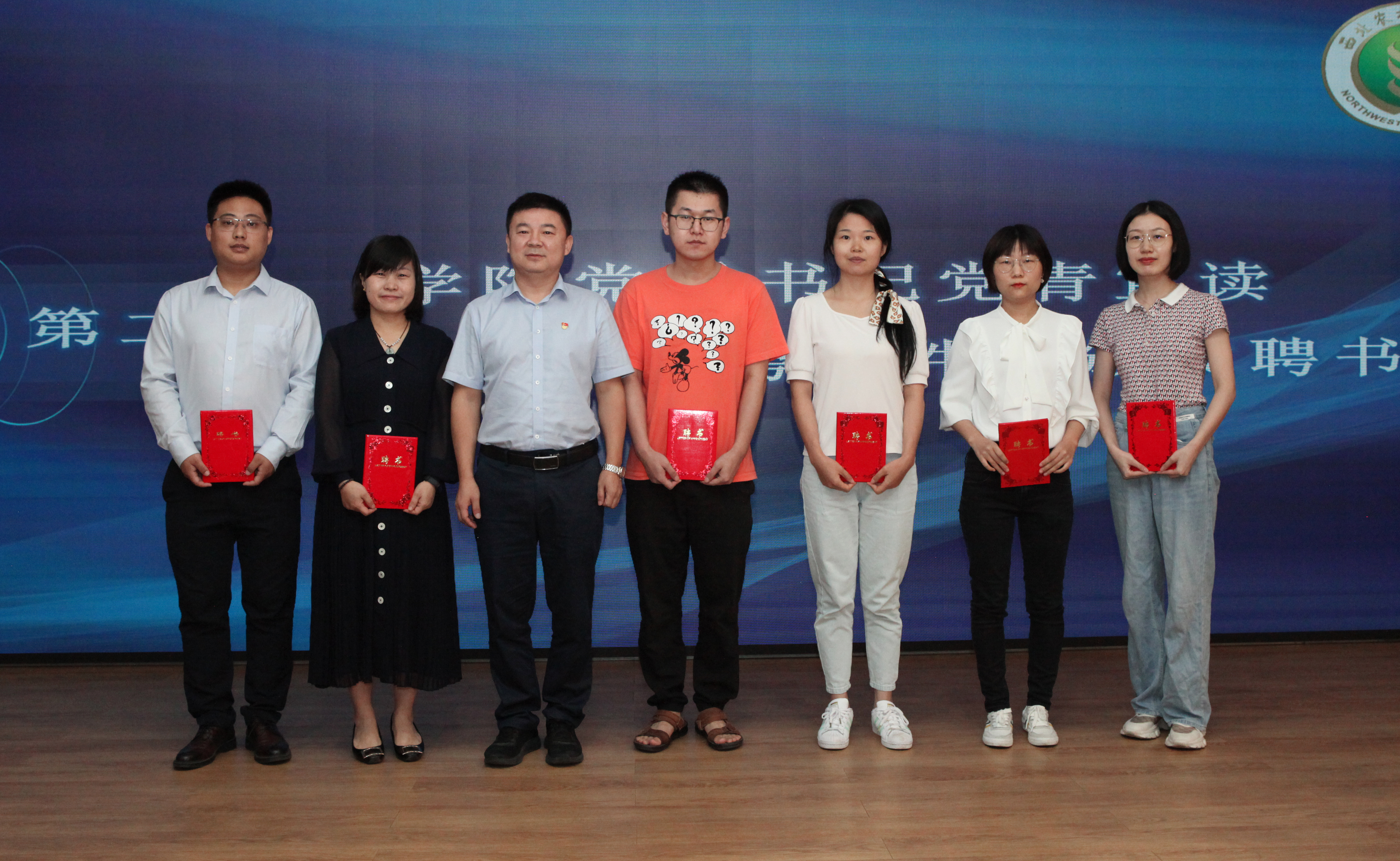 4cfc6d60de82411b9377a6abb0795b6f.jpg 4cfc6d60de82411b9377a6abb0795b6f.jpg