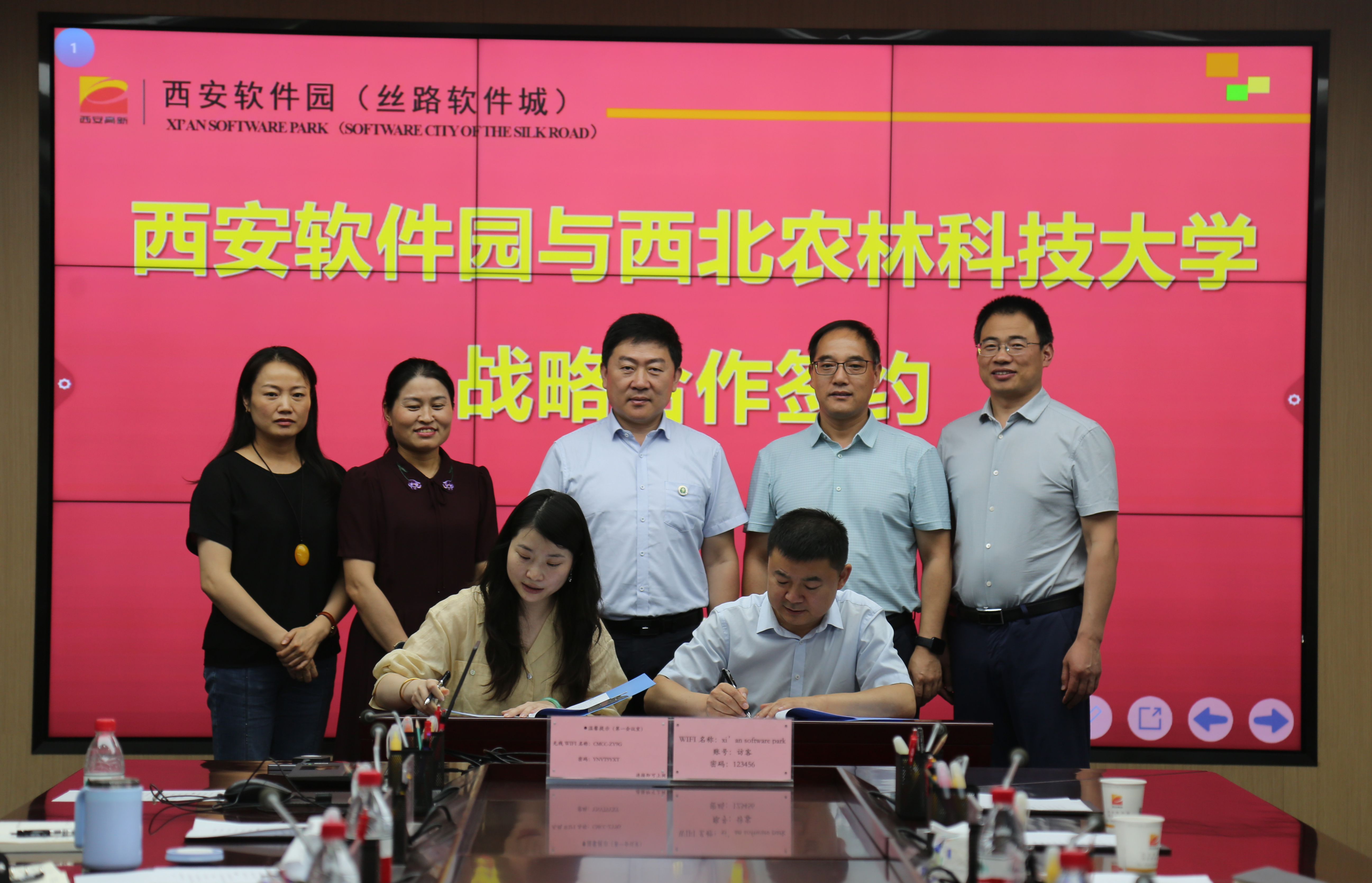 75deccb1eb524523a699840fc430e3a0.jpg 75deccb1eb524523a699840fc430e3a0.jpg